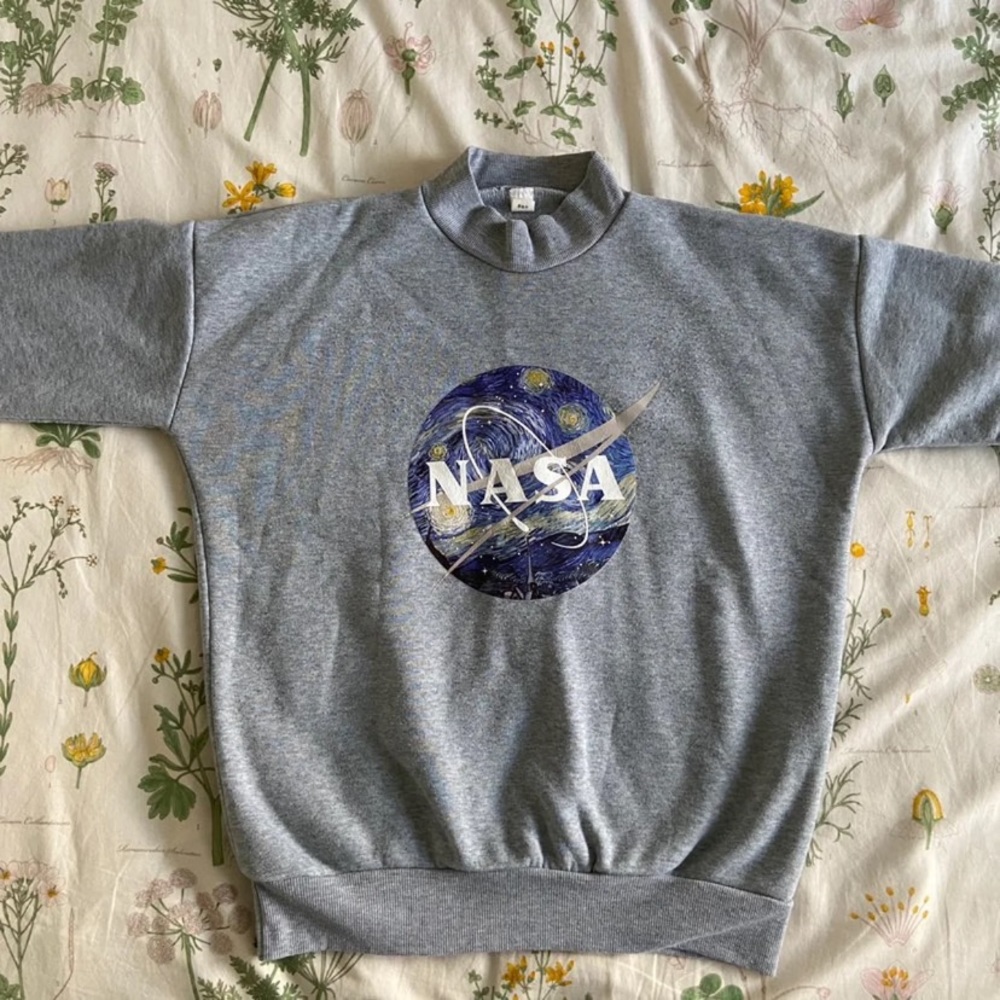 Grey Graphic Turtleneck